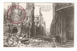 CPA : 51 : Reims : Reims Bombardé : Une Rue . Tampon Cavalerie - War 1914-18