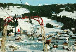 Delcampe - CPSM  LES GETS    Le Village  Sous La Neige  Et Le Télésiège Du Mont Chéry - Les Gets