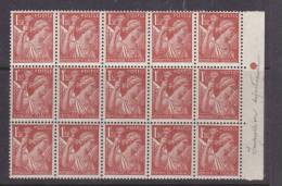 FRANCE N° 652 1F50 TYPE IRIS ROUGE BRUN IMPRESSION DEFECTUEUSE DIVERSES VARIETES BLOC DE 15 NEUF SANS CHARNIERE - Nuevos