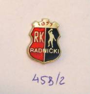 RK RADNICKI Belgrade (Serbia) Yugoslavia / Handball Women´s Club / Jubilee Pin 1977 - Handbal