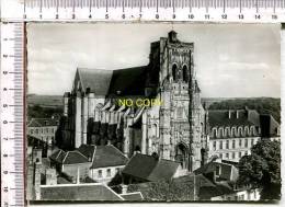 SAINT RIQUIER -  L' Abbatiale Et La Maison Mère Des Auxiliaires Du Clergé - Saint Riquier