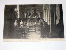 Carte Postale Ancienne : VALMONDOIS : Autel De La Vierge , Animé Avec Curé Et Enfants De Choeur - Valmondois