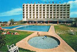 AGADIR - Hôtel ATLAS - La Piscine, Animation Avec Baigneurs - Circulée En 1977 - 2 Scans - Agadir
