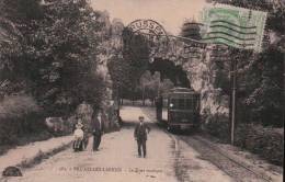 BRUXELLES/LAEKEN/ LE PONT RUSTIQUE AVEC TRAMWAY Et ANIMATION/ RARE !!! / Référence 2507 - Laeken