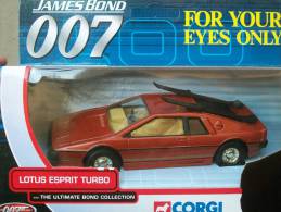 CORGI TOYS - SERIE 007 LOTUS ESPRIT TURBO AVEC SA  BOITE  Scala 1/36 - Corgi Toys