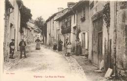 52 VIGNORY LA RUE DE PIERRE - Vignory