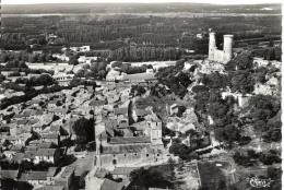 D13 - CHATEAURENARD  -  Vue Aérienne Sur La Ville, Les Vieilles Tours Du Chateau,   -GF - Chateaurenard