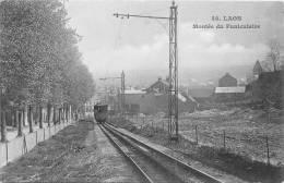 02 LAON MONTEE DU FUNICULAIRE - Laon