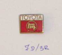 TOYOTA JAPAN / Car Voiture Automobile Auto Moto / Old Original Japan Pin - Toyota