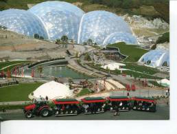 (789) Eden Prject - Cornwall - Tractor And Futurustic Dome Building ? - Andere & Zonder Classificatie