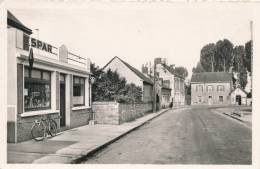 ALLONNES - Le Centre - Magasin Spar, Café Tabac - Allonnes