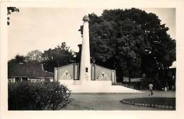 Afrique - Africa -guinée - Ref A303- Conakry -monument Aux Morts - Daté Janvier 1952 Au Verso  - Carte Bon Etat  - - Guinée Française