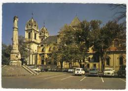 DAX. - La Cathédrale Notre-Dame.  Voitures Des Années 60 .CPM Dentelée - Dax