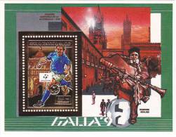 MADAGASCAR,  HOJA BLOQUE CONMEMORATIVA MUNDIAL ITALIA , ORO,  MNH  ** - 1990 – Italien