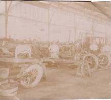 Photo Originale 1918 Près DOURDAN? - Un Atelier De Réparation D´autobus (A24, Ww1, Wk1) - Dourdan