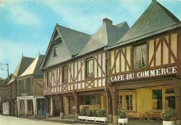 LA GUERCHE DE BRETAGNE (I-et-V) Les Porches Maisons à Pans De Bois - Café Du Commerce (écrite Voir Détails & Scan) MV991 - La Guerche-de-Bretagne
