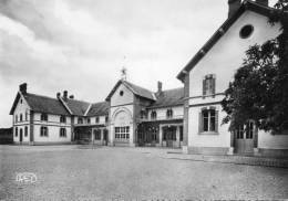 18.Vouzeron.Aerium Jean Pierre Timbaud.Facade De L'aerium - Vouzeron