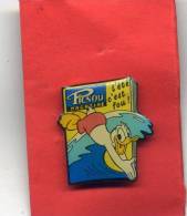 PICSOU MAGASINE PIN S PUBLICITAIRE EN TRES BON ETAT FORMAT 2.3 X 2.2 CM. DISNEY - Picsou Magazine