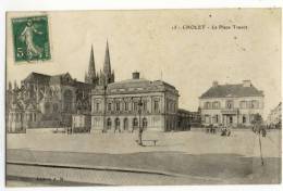 CHOLET  - La Place Travot - - Cholet