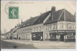 SISSONNE - Rue De L'Hôtel De Ville - Maignelay Montigny