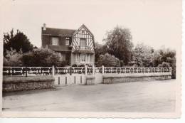 Le Mesle-sur-Sarthe. Chalet Normand. - Le Mêle-sur-Sarthe