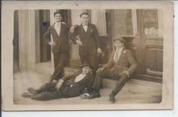 Groupe De Personnes - CARTE PHOTO - Hommes