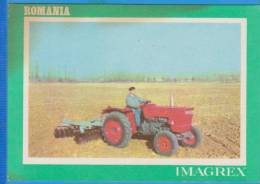 Tractor Farm Machinery Pstcard - Tracteurs