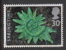 Great Britain Scott #1593 MNH 30p Garlic Leaves - Sculptures By Andy Goldsworthy - Unused Stamps