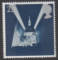 Great Britain Scott #1614 MNH 25p Searchlights Forming V Over St  Paul's Cathedral - Nuovi