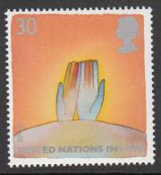Great Britain Scott #1615 MNH 30p Hands Above Earth, UN 1945-1995 - Unused Stamps