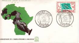 COTE D'IVOIRE - FDC - 1962 - ANNIVERSAIRE  DE L'UNION AFRICAINE ET MALGACHE - TIMBRE N°207 - Ivory Coast (1960-...)