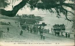 64..PYRÉNÉES ATLANTIQUES..GUETHARY   AU PORT DES PECHEURS    NON  ÉCRITE. ‹(•¿• )› - Guethary