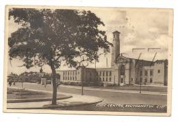 Southampton (Royaume-Uni, Hampshire) : Civic Centre In 1951 (lively). - Southampton