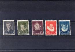 PAYS-BAS 1956 ** - Unused Stamps