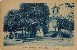 Isere -ref 318- Les Avenieres - La Place , L Eglise Et Le Monument Aux Morts Guerre 1914-18- - Les Avenières