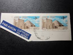Timbre Oblitérée De La Poste Aérienne égyptienne Sur Fragment Égypte Égypt - Used Stamps