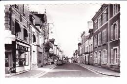 LE MELE-SUR-SARTHE  --   Grande Rue - Le Mêle-sur-Sarthe