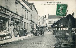 72-SARTHE-SILLE LE GUILLAUME  LA PLACE ST ETIENNE UN MARCHE     ÉCRITE  ‹(•¿• )› - Sille Le Guillaume