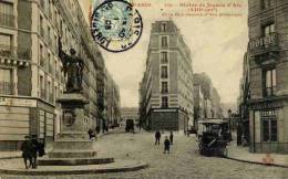 CPA PARIS STATUE DE JEANNE D'ARC ET LA RUE JEANNE D'ARC PROLONGEE - Arrondissement: 13