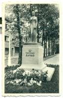 Aalst - Standbeeld Koningin Astrid - Aalst