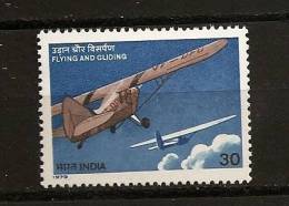 Inde India 1979 N° 604 ** Avion, Planeur, Hindusthan Pushpak, Rohini-1, Nuage - Neufs