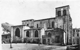 CPSM - 63 -  THIERS - Eglise Saint-Genes - 522 - Thiers