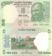 India P-NEW, 5 Rupees,Mahatma Gandhi /farmer Plowing With Tractor 2010 - Indien