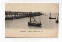 CPA 62 : ETAPLES  Bateaux De Pêche à Quai      A   VOIR  !!!!!!!!!!!!!! - Etaples