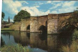 (543) Older UK Postcard - Bakewell Bridge - Derbyshire