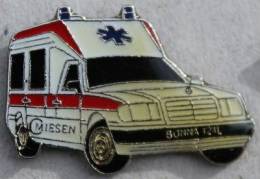 AMBULANCE MERCEDES  MIESEN  - VOITURE - CAR - MEDICAL - AUTOMOBILE - AUTO    -     (VERT) - Medical