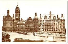 Gardens And The Town Hall, Sheffield - Sheffield