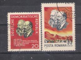 Lot 41  Lenin&Marx  2 Different    (a3p27) - Lénine