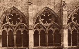 SALISBURY - Cathedral ,Cloisters - Salisbury