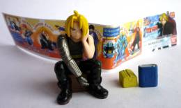 FIGURINE GASHAPON - FULL METAL ALCHEMIST - BANDAI - 2003 - EDWARD ELRIC Assis - Autres & Non Classés